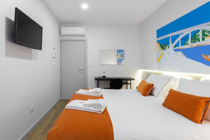 Serra do Pilar Porto Suites