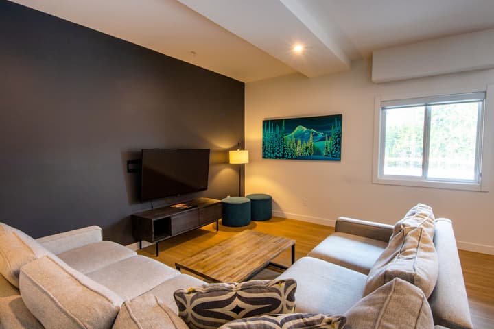 Basecamp Resorts Revelstoke