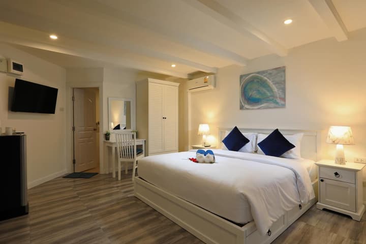 Kata White Villas