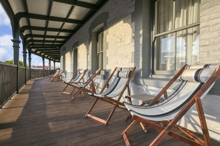 Farmers Home Hotel
