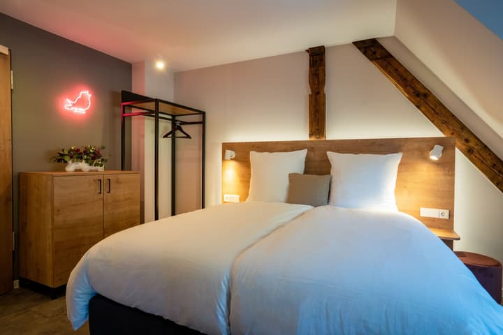 coucou Hotel