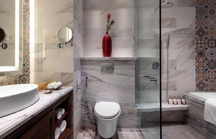 Peridot Grand Luxury Boutique Hotel