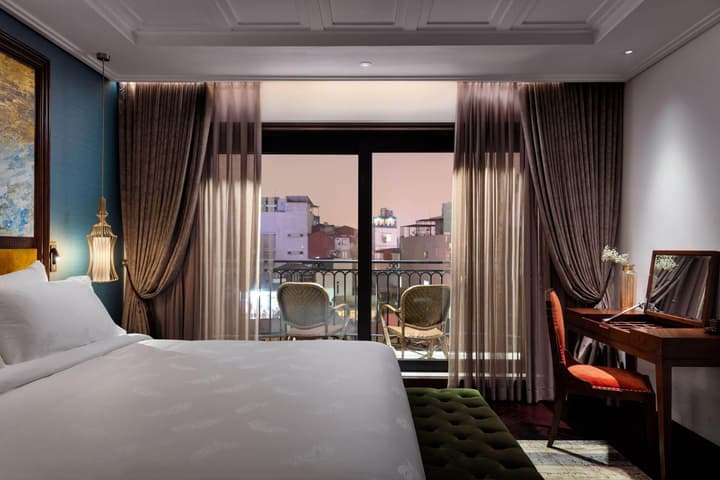 Peridot Grand Luxury Boutique Hotel