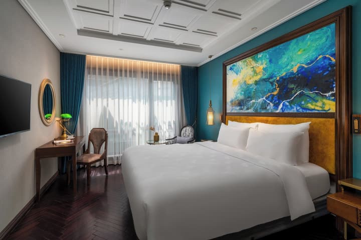 Peridot Grand Luxury Boutique Hotel