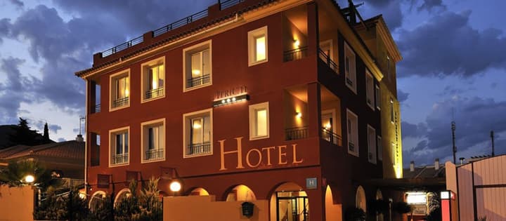 Atrium Hotel