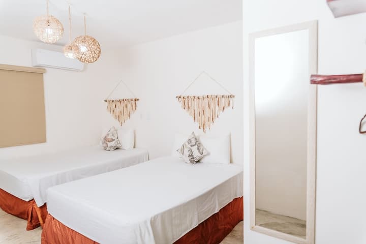 Ahava Hotel