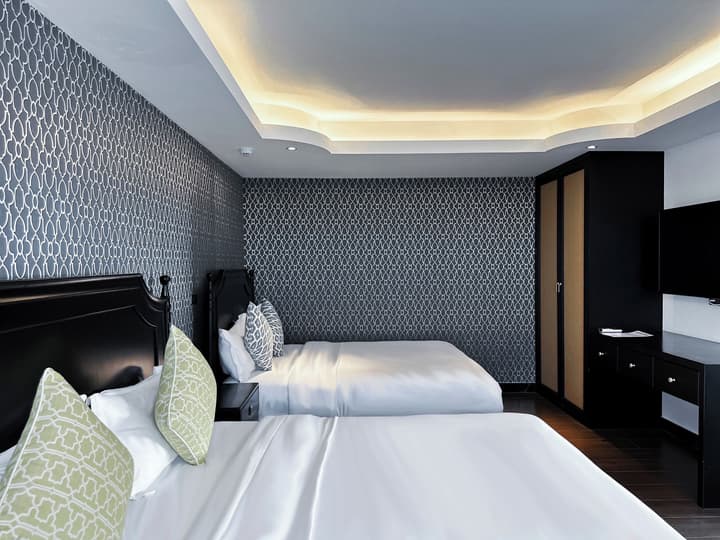Glory Boutique Suite