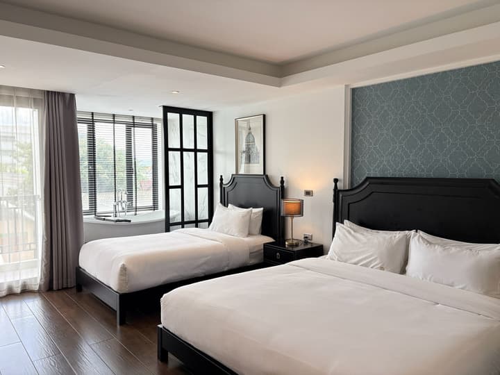 Glory Boutique Suite