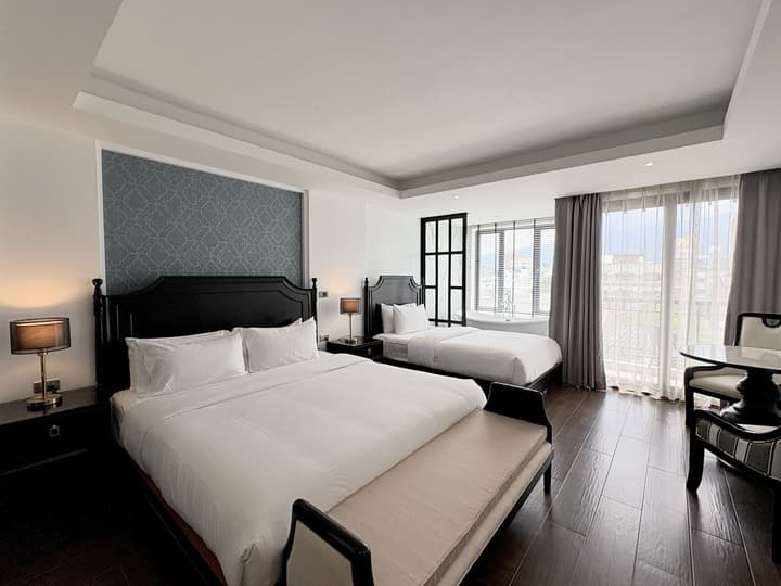 Glory Boutique Suite