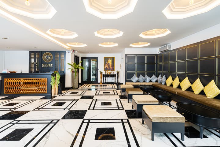 Glory Boutique Suite