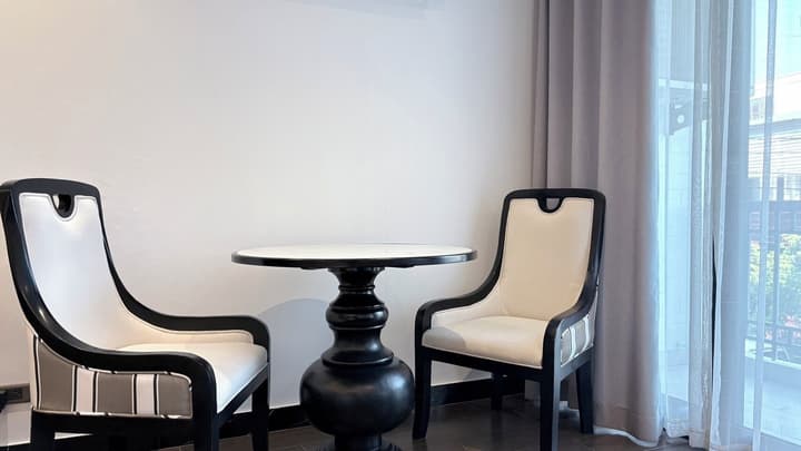 Glory Boutique Suite