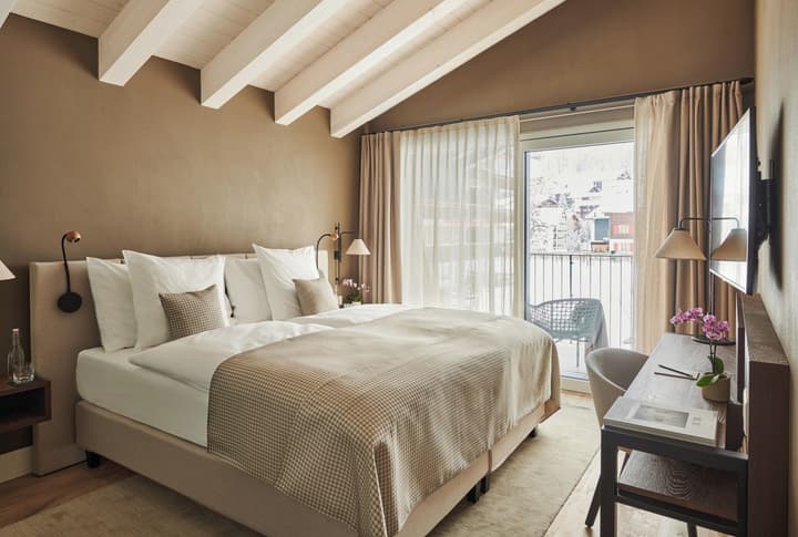 SCHLOSS Zermatt - CBD & Adaptogenic Spa and Sport Hotel