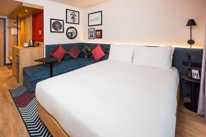 Hampton by Hilton London Park Royal