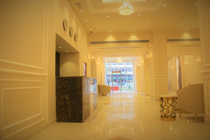 New MerryLand Hotel