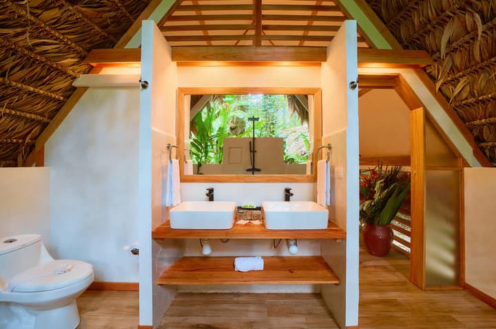 Shawandha Ecolodge