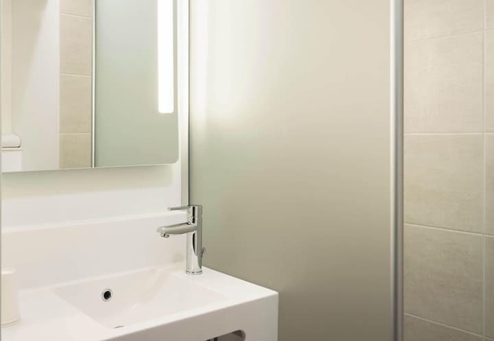 B&B HOTEL Paris Porte de Bagnolet