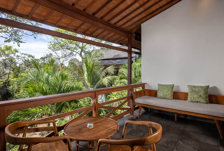 Dinara Ubud