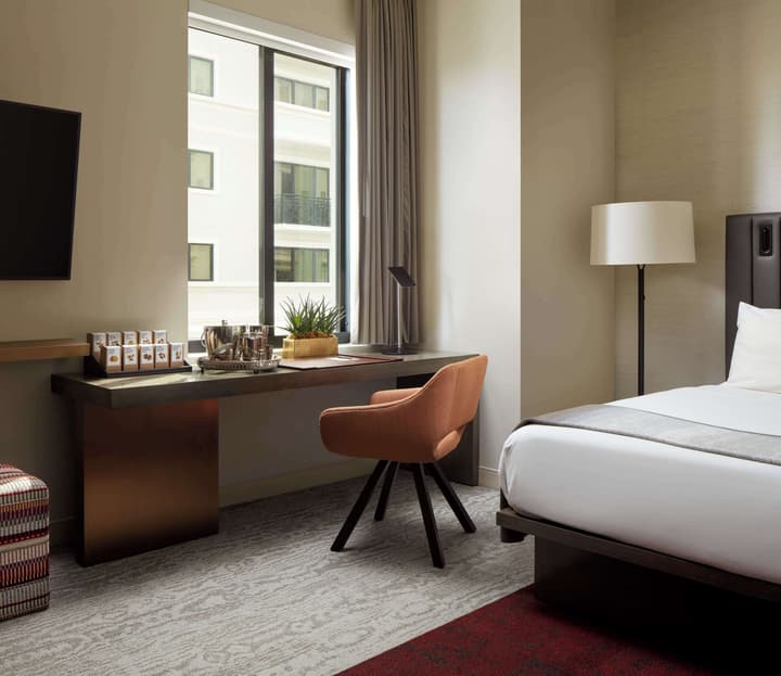 THesis Hotel Miami Coral Gables, Curio Collection by Hilton