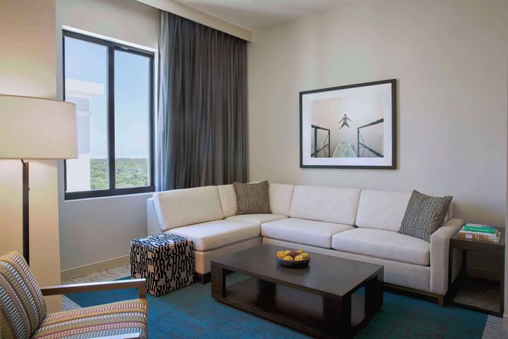 THesis Hotel Miami Coral Gables, Curio Collection by Hilton