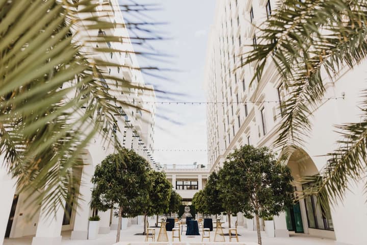 THesis Hotel Miami Coral Gables, Curio Collection by Hilton