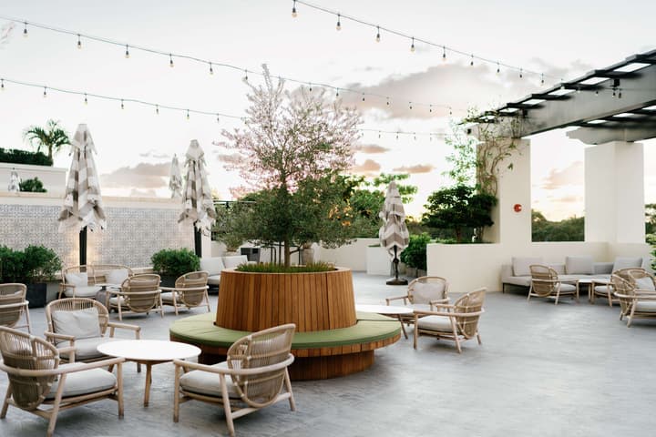 THesis Hotel Miami Coral Gables, Curio Collection by Hilton