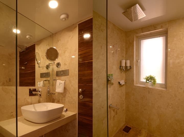 Hotel Auris & Banquets, Mumbai International Airport
