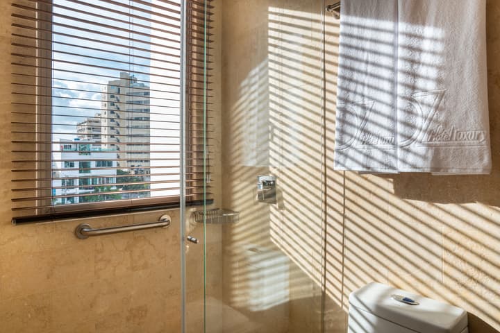 OZ Hotel Luxury