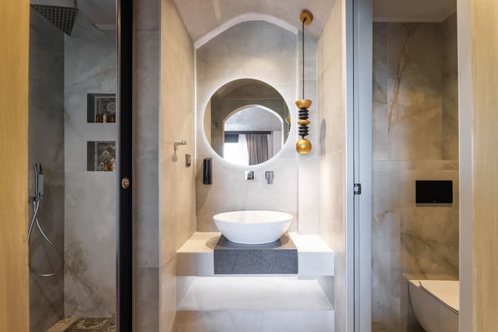 Cocooning Suites by Blue Carpet