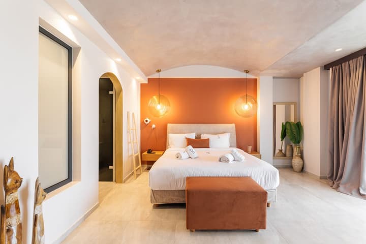 Cocooning Suites by Blue Carpet