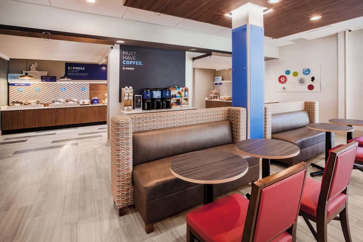 Holiday Inn Express Amherst - Lockport by IHG