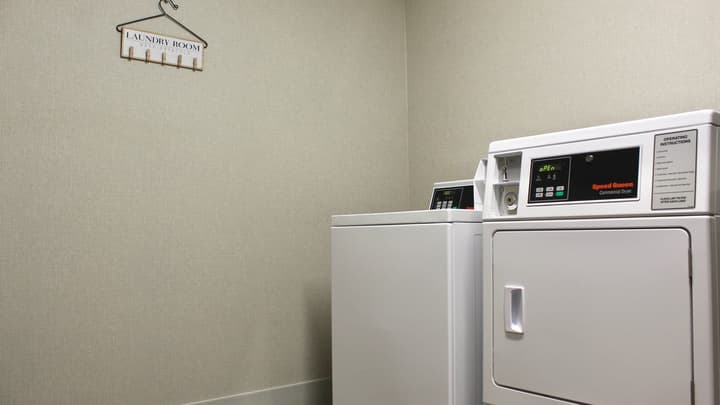 Holiday Inn Express Amherst - Lockport by IHG