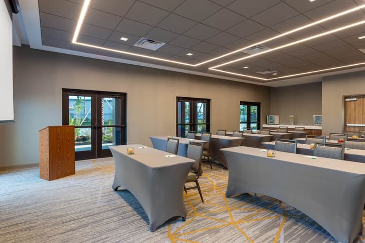 Wyndham Garden Orlando Universal / I Drive