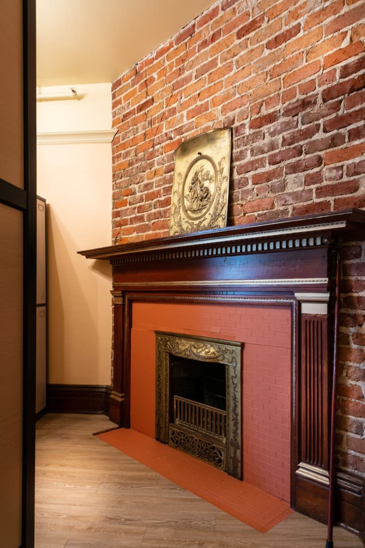 QBEDS Hostel