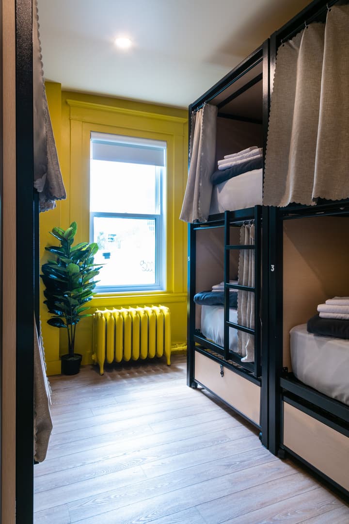 QBEDS Hostel