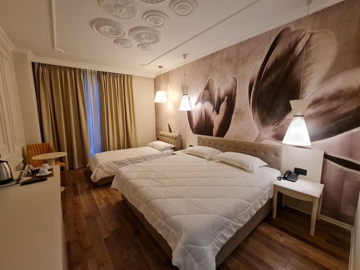 Regina City Hotel