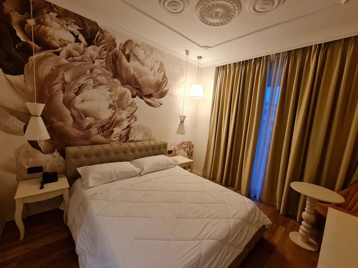 Regina City Hotel
