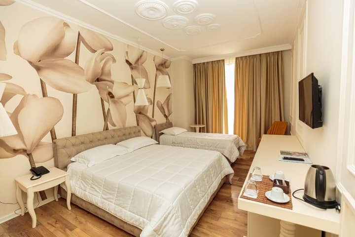 Regina City Hotel