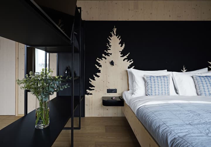 Numa Vienna Wood