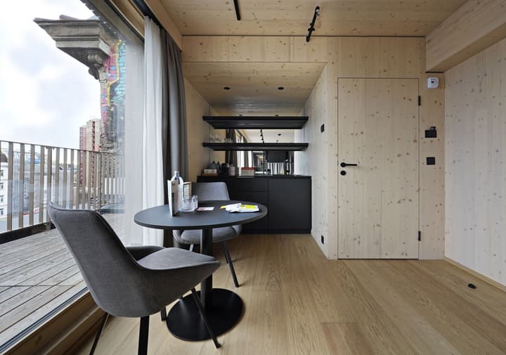 Numa Vienna Wood