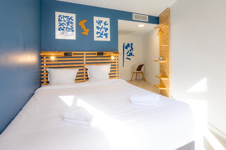 The People - Marseille - Hostel