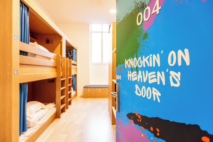 The People - Marseille - Hostel
