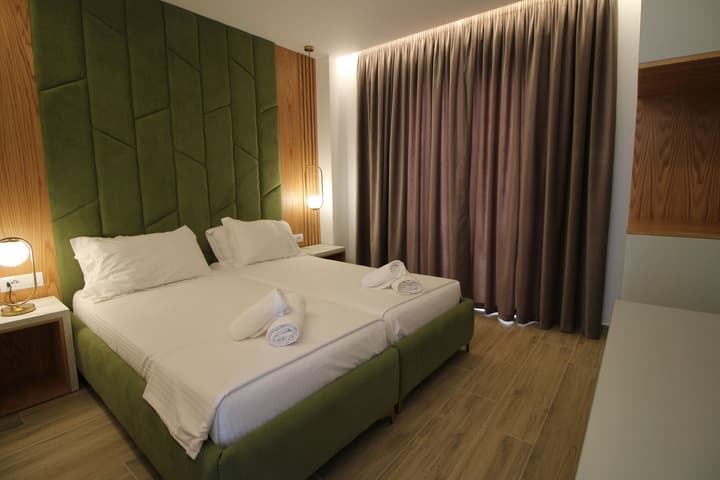 Julia Hotel