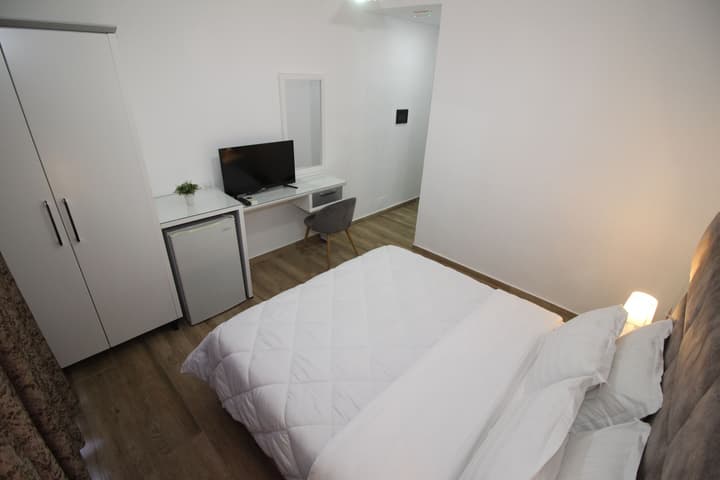 Julia Hotel