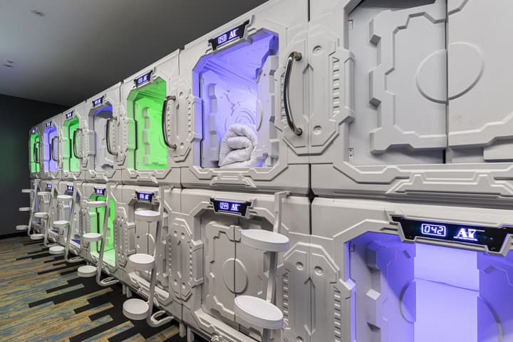 Art Seven Hostel Capsules