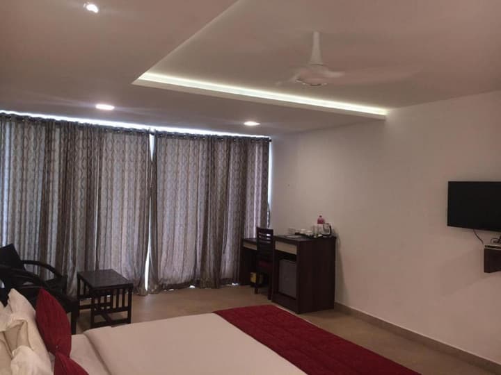 Hotel Sea Face