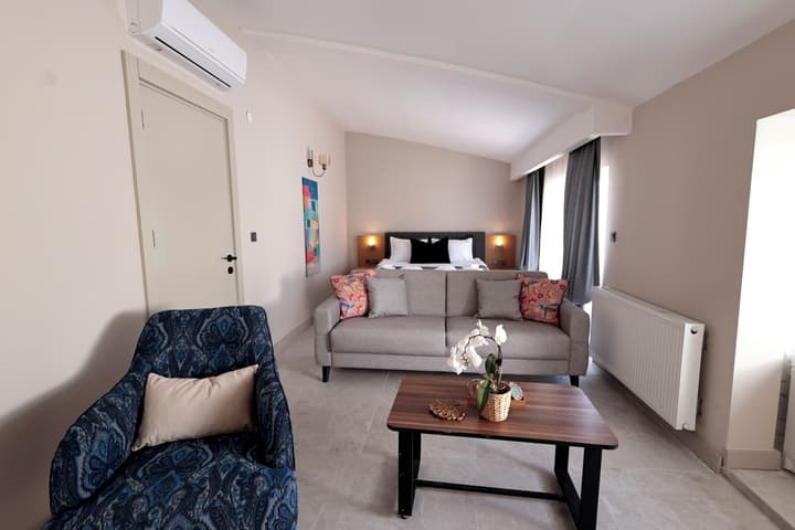Livia Residence