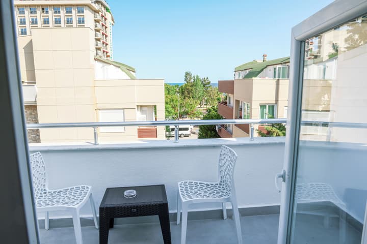 Livia Residence