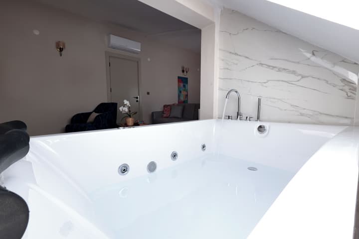 Livia Residence