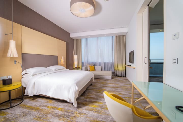 Rotana Corniche