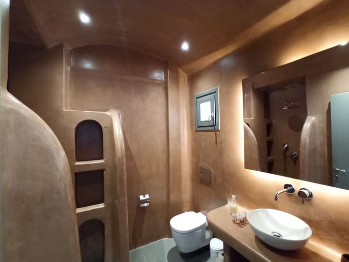 Amphitrite Suites Santorini